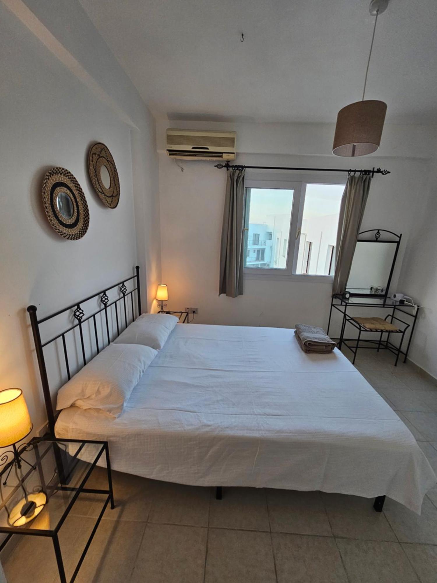 Gems'S Apartment - Luxury 3 Bedroom Penthouse With Pool Karavas  Extérieur photo